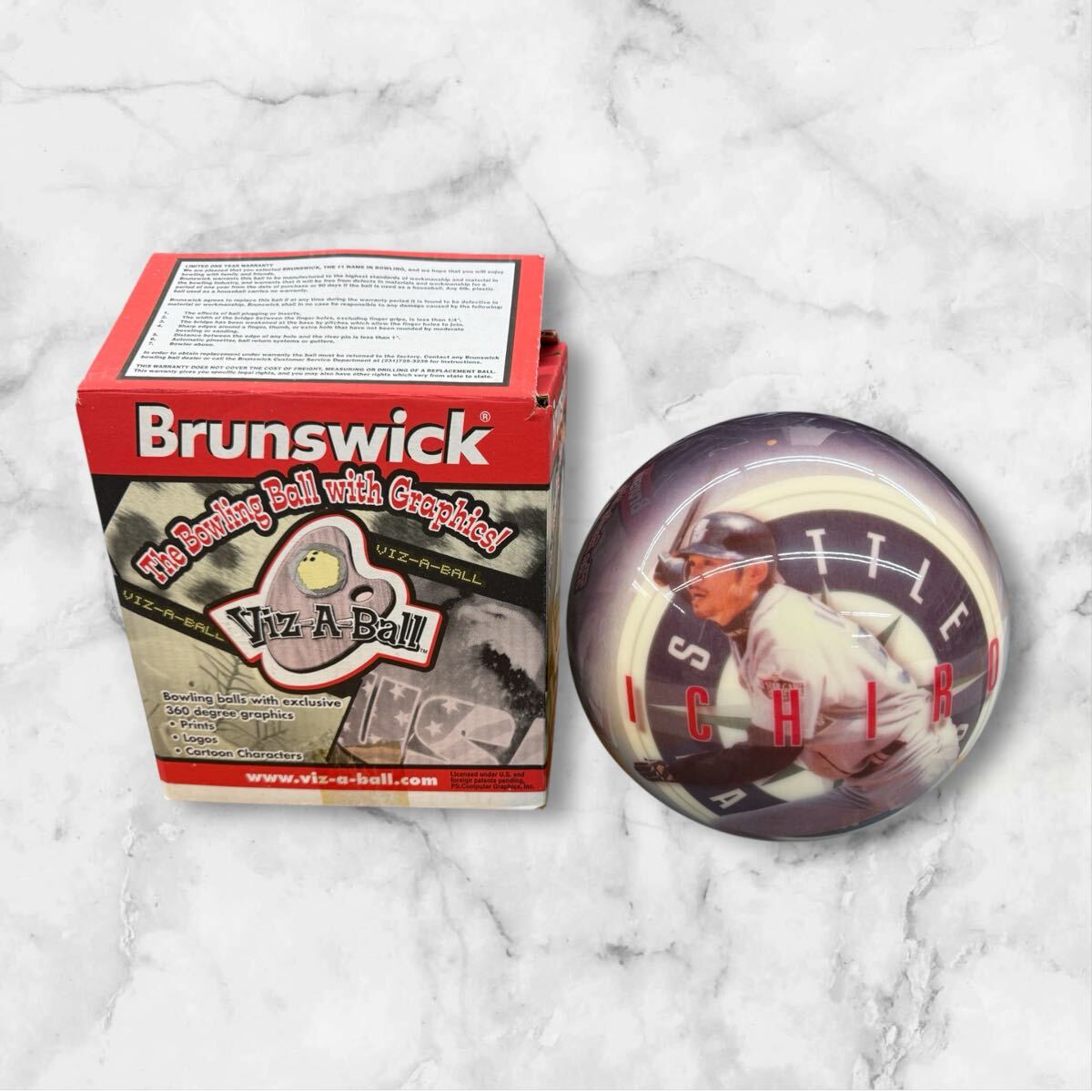 △SA Brunswick viz-A-Ball the bowling Ballwith graphics ボーリング球　イチロー　