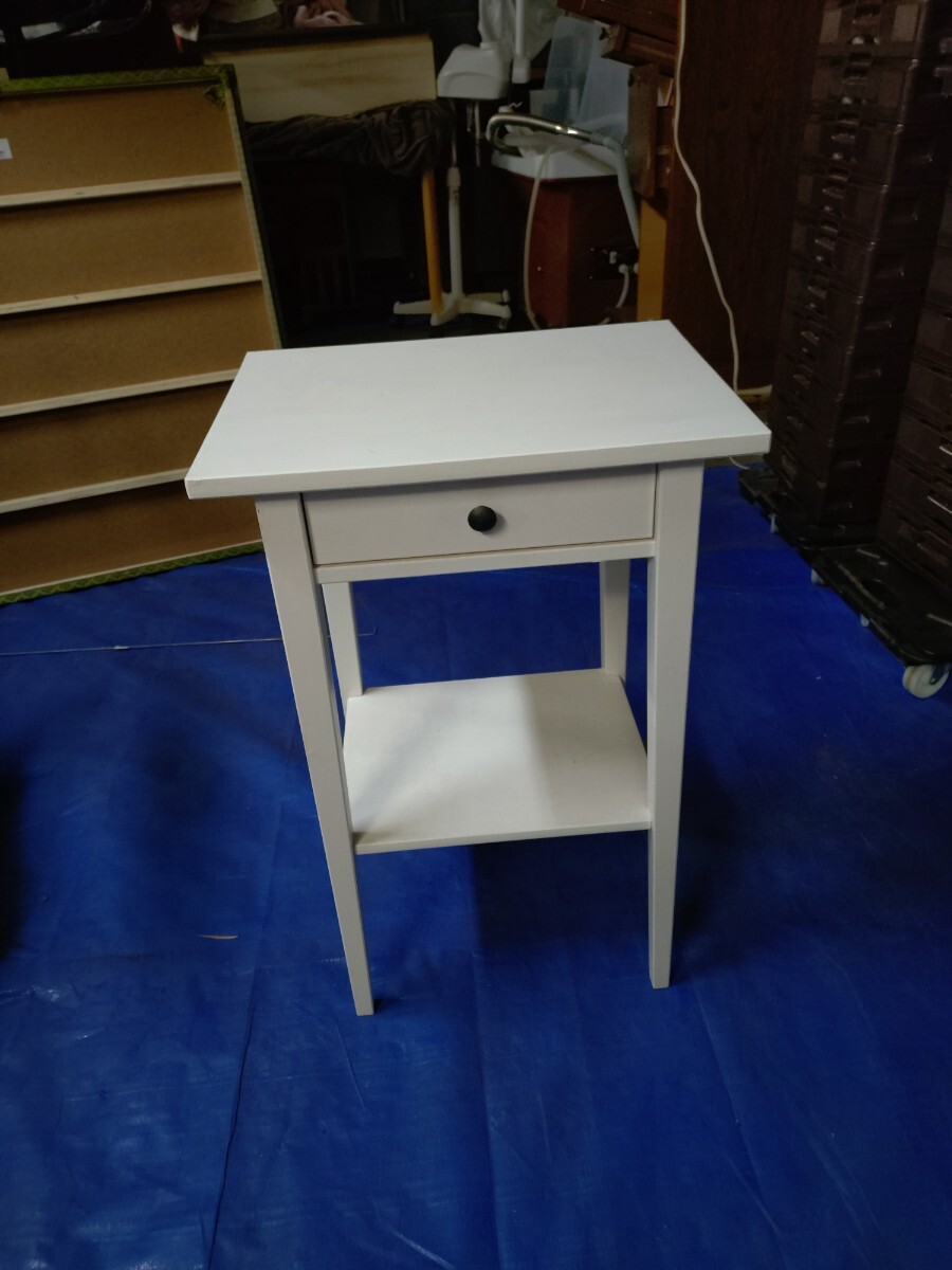IKEYA　HEMNES サイドテーブル 　カラー　ホワイト