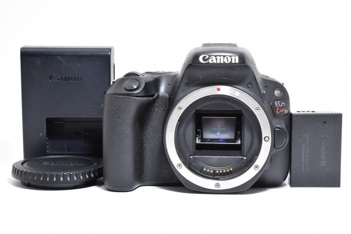 ＊動作品＊ Canon EOS Kiss X9 ブラック ボディ キャノン デジタル一眼レフカメラ/バッテリー充電器付き #928
