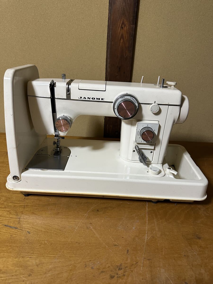 JANOME ジャノメ ミシン MODEL 802 