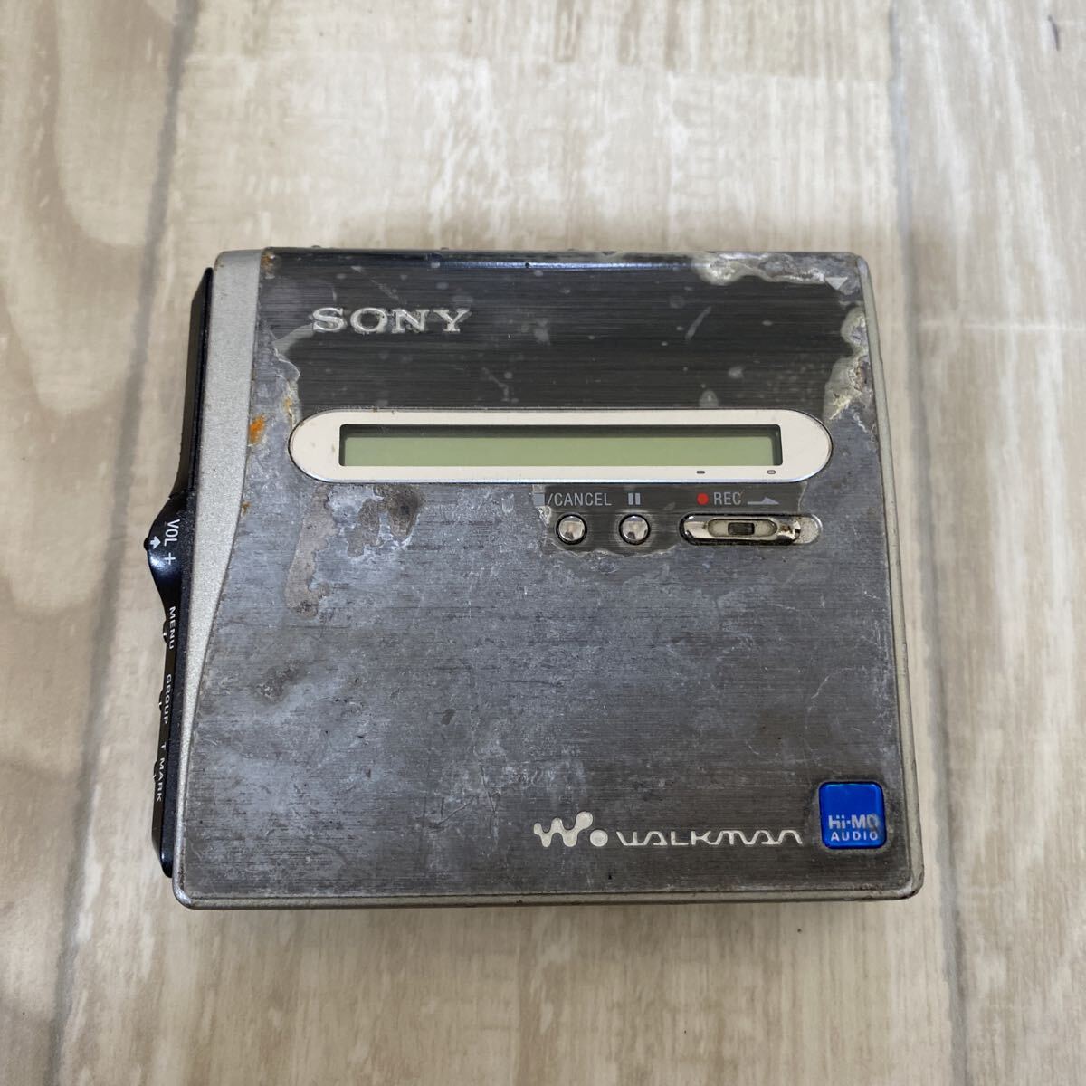 SONY WALKMAN MZ-NH1 ポータブルMDレコーダー