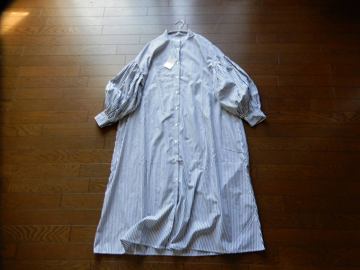 ★新品未使用【moment＋ /モメントプラス】羽織りにも　大人可愛いマオカラー綿マキシボリュームスリーブゆったりシャツワンピース