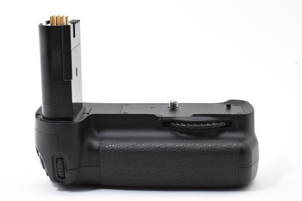 ★超美品★ ニコン MB-D200 バッテリーパック #21866