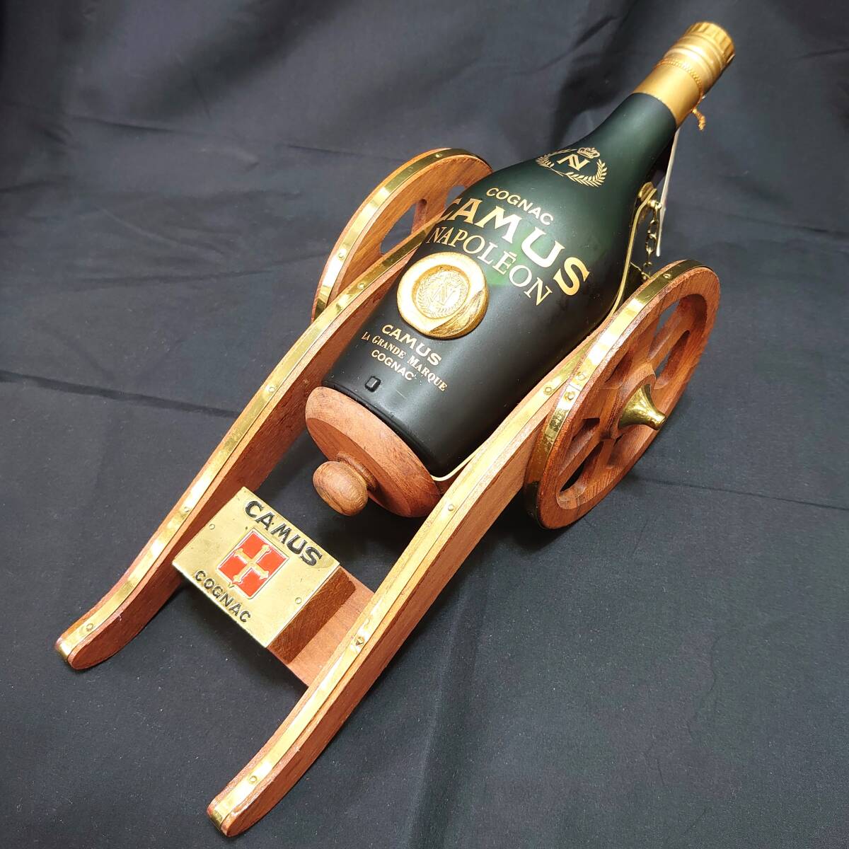 未開栓 カミュ ナポレオン コニャック 700ml 40度 大砲型ディスプレイ 砲台 古酒 CAMUS NAPOLEON FONDEE EN 1863