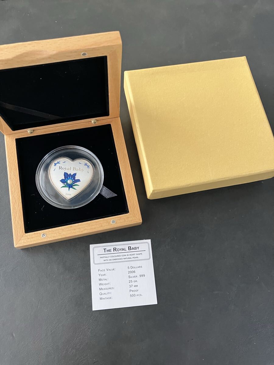 2006 パラオ 5ドル Royal Baby ハート型 プルーフコイン パール装飾 ケース 箱付き　美品★14