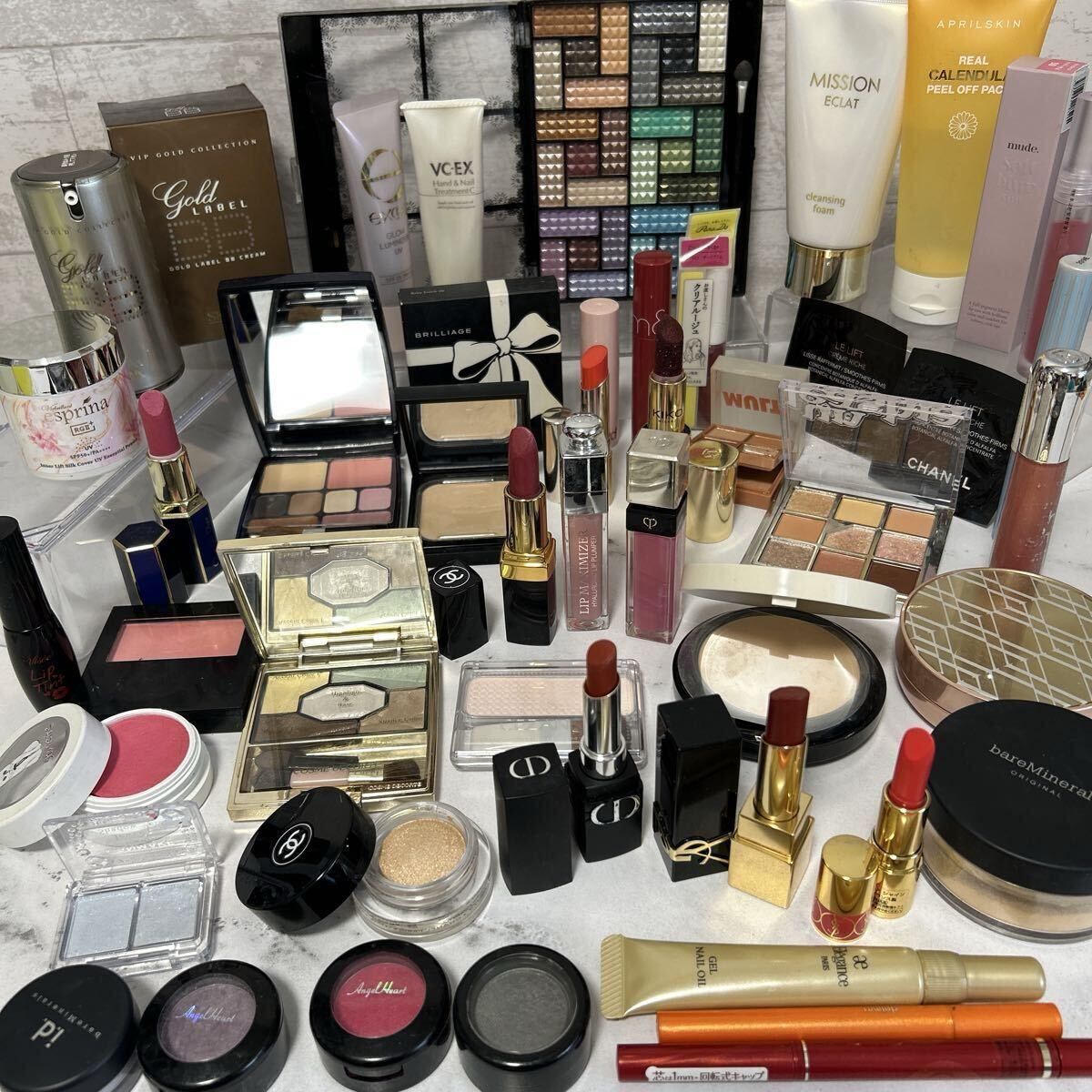 1円から シャネル CHANEL DIOR YSL 化粧品セット コスメセット デパコス 中古コスメ 美品 アイシャドウ ファンデーション 口紅 1スタ tp