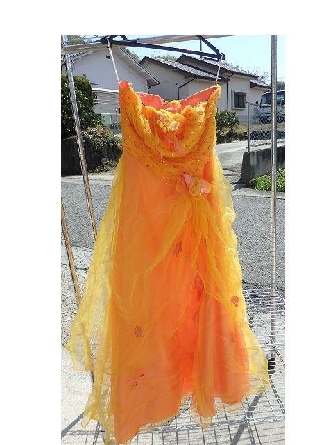 パーティードレス　カクテルドレス　衣装　オレンジ系　花 身長160ｃｍ前後の方　Ｍ～Lサイズ位？？ ◎現状品