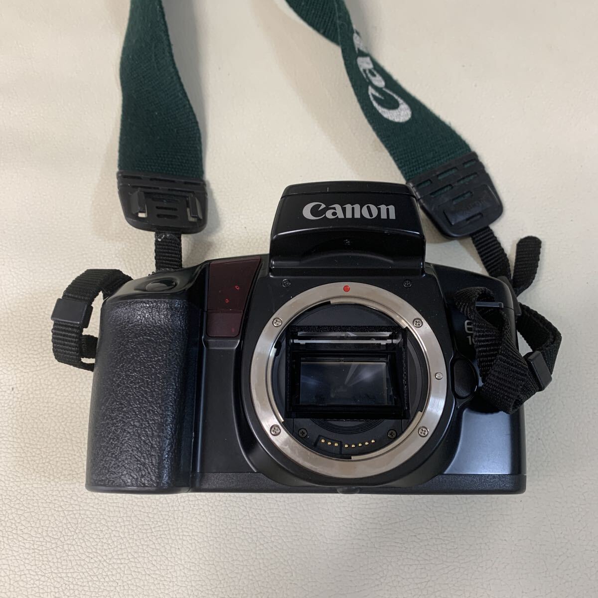 ☆IS-0315ゆ60 Canon キヤノン フィルム一眼レフカメラ フィルムカメラ EOS 100QD 本体のみ 動作未確認☆