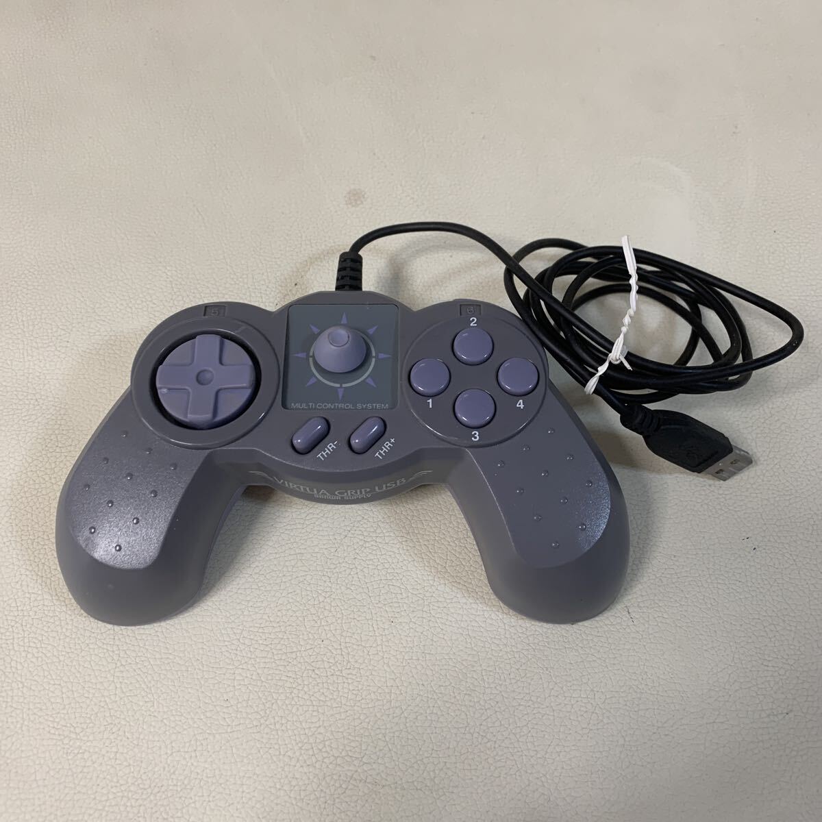 ☆IS-0315イ60 サンワサプライ USBゲームパッド VIRTUA GRIP USB JY-DV9USBVA コントローラー 動作確認済☆
