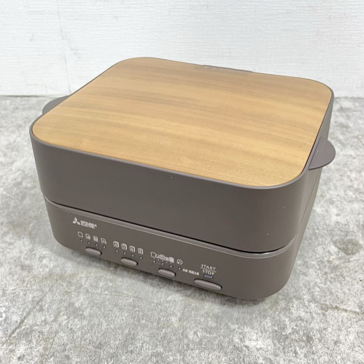 F□ MITSUBISHI 三菱 ブレッドオーブン TO-ST1-T 2020年製 パン焼き トースター 密封断熱構造 家庭用 オープン 動作確認済み □26030502OT