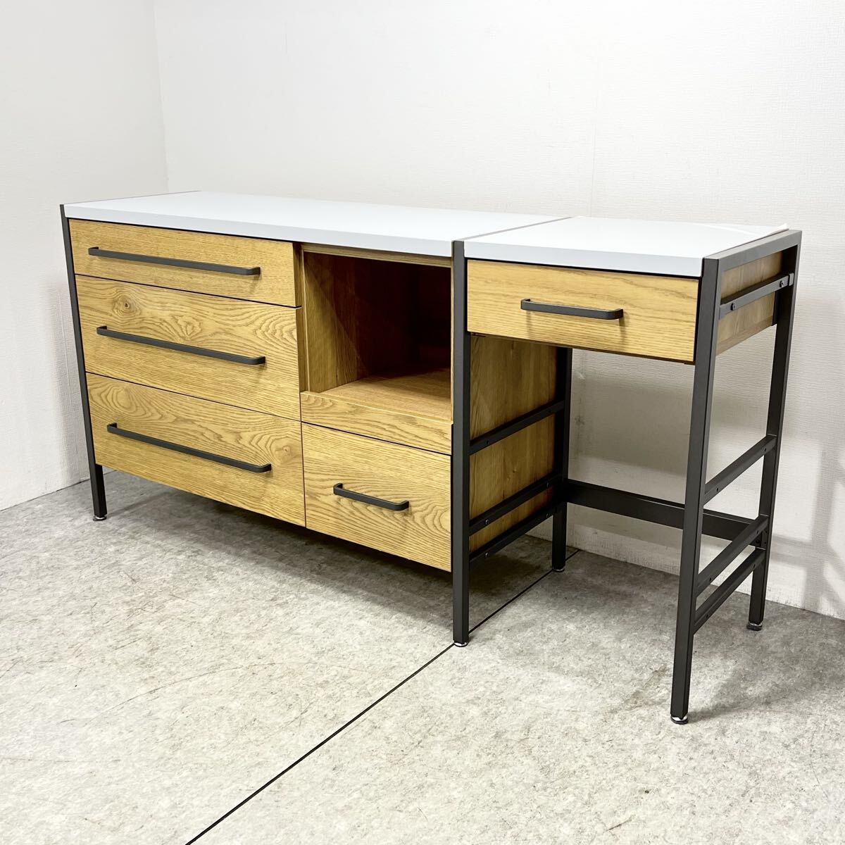 □ CRUSH GATE クラッシュゲート Easy Life アトランダム ユニットシェルフ キッチンボード ステンレス天板 食器棚 定28.8万 □26032301K