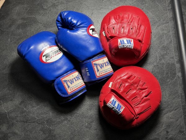 B741●80 ボクシンググローブ ミット セット 14oz