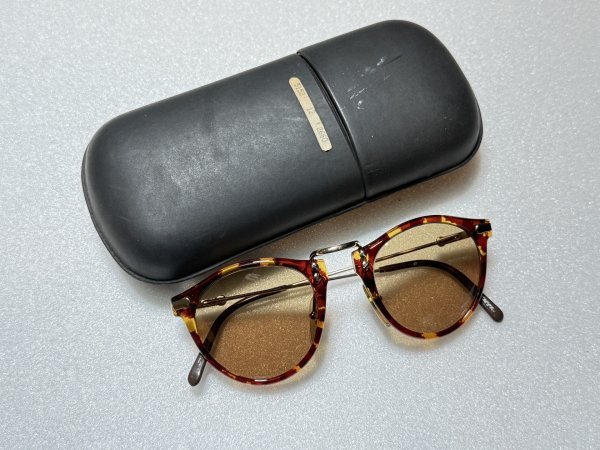 B761●BOSS　サングラス　べっこう調　ケース付き