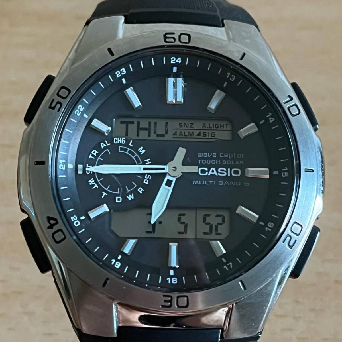 211-0894 CASIO カシオ ウェーブセプター メンズ腕時計 ラバーベルト 電波ソーラー 黒 ブラック WVA-M650 動作確認済み