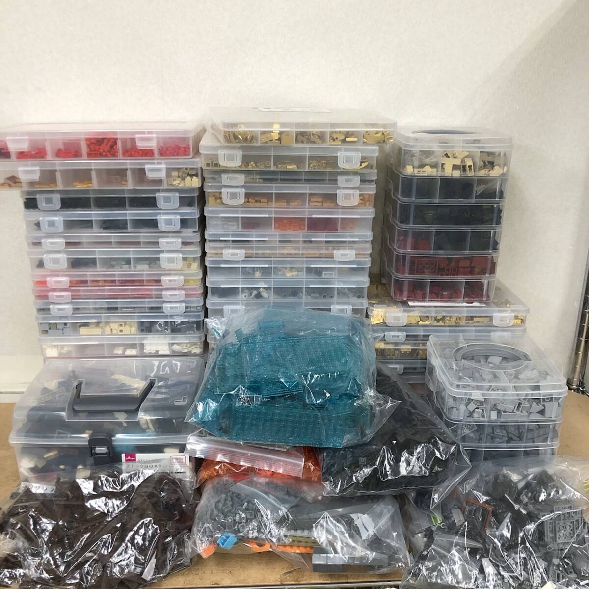 レゴ LEGO ブロック パーツ まとめ売り 約17.8kg 大量セット ゴールド クリアパーツ ブラック グレー レッド 他 多数 260314SK010498