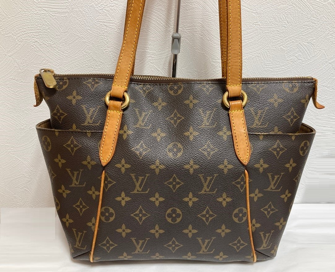 LOUIS VUITTON ルイヴィトン モノグラム トータリー PM M41016 トートバッグ ショルダーバッグ ビジネス 肩掛け PVC ブラウン 大容量