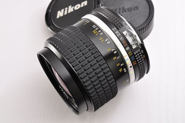 Nikon Ai-S NIKKOR 28mm F2　28/1:2　S/N.611031　ニコン　AISニッコール　MFレンズ　#2815
