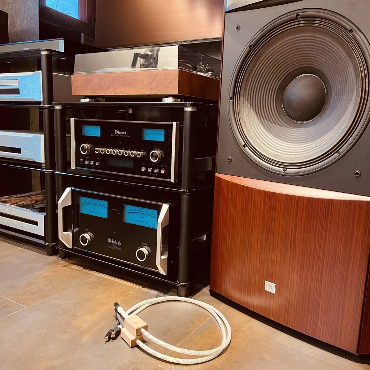 PKC 超高級高純度銀線 RCAケーブル 1m ペア 362-5 レコーディングスタジオで使用されてらケーブルです！ 拍手の音がかなりリアル！