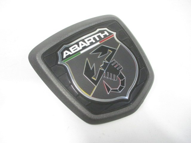 アバルト595 31214T 純正 リア エンブレム バックドアエンブレム 中古