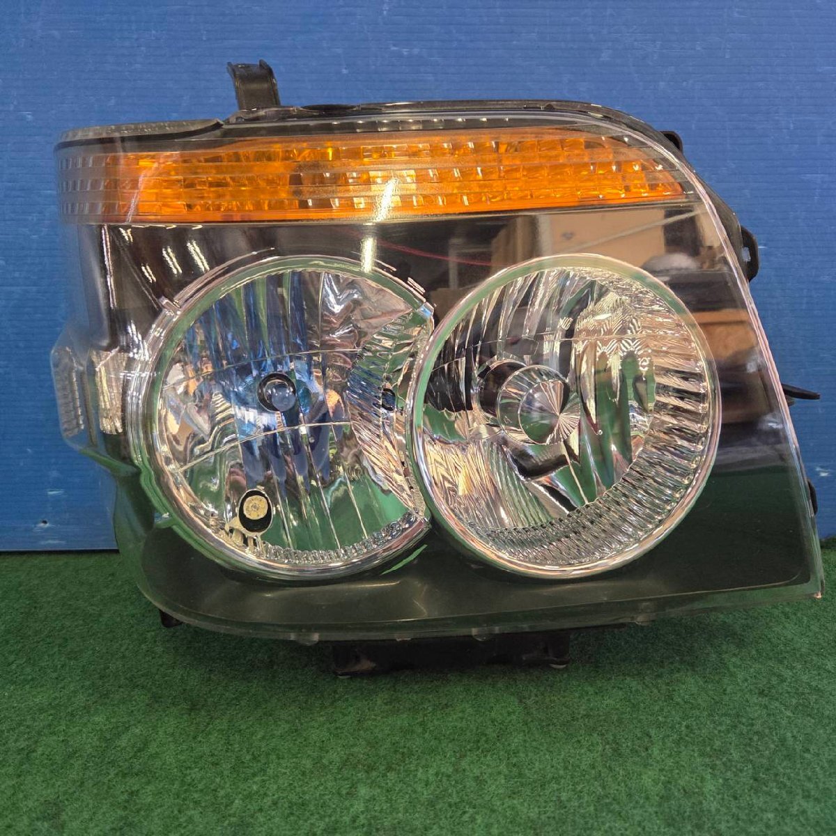 アトレーワゴン/サンバーディアス　S320/S330G/S321G/S331N　右ヘッドライト　右ヘッドランプ　KOITO　100-51787[S/15809]