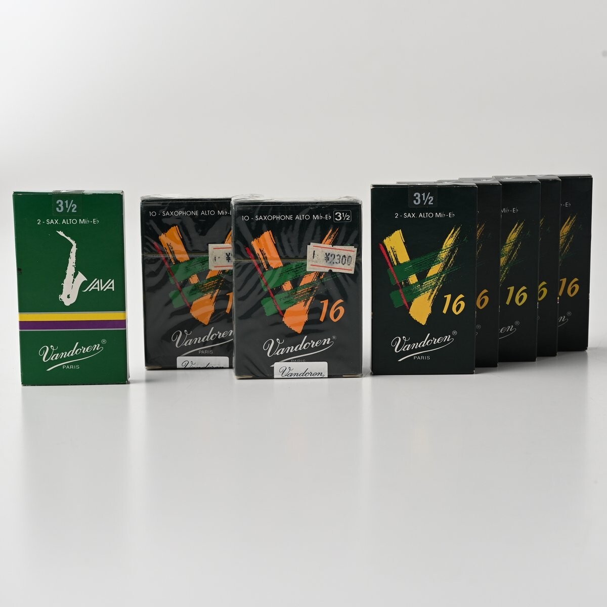 【未開封】 Vandoren アルトサックス リード 合計32枚(8箱) V16 JAVA 硬さ 3-1/2 バンドーレン C