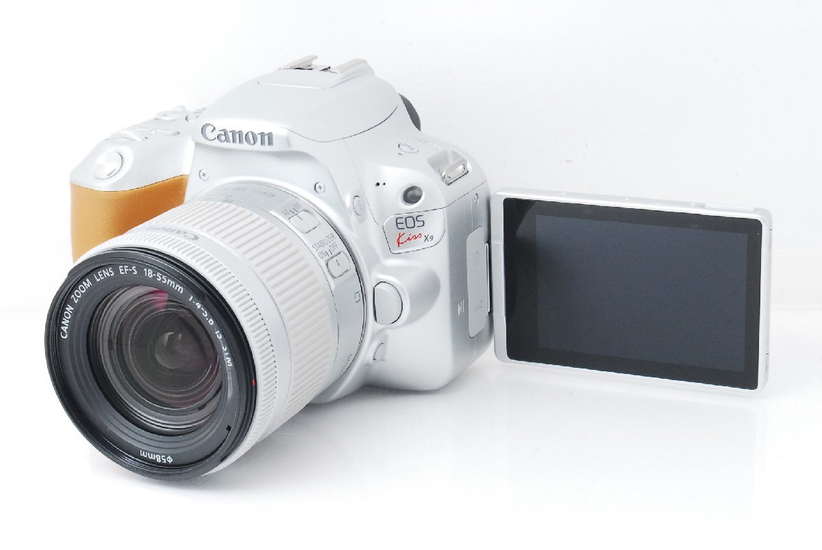【美品】Canon キヤノン EOS Kiss X9 シルバー レンズキット d000119