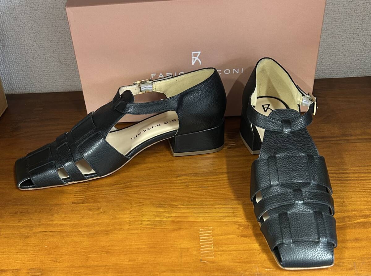 新品☆イタリア製Fabio-Rusconi☆高級ソフト本革製のサンダル☆黒☆23.5㎝