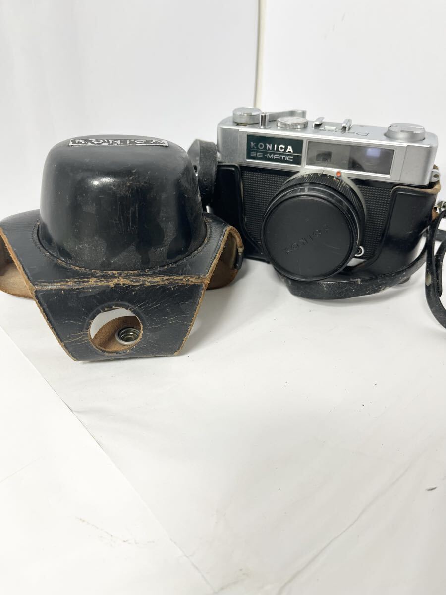 ★レトロ・ケース付★ Konica EE-MATIC Deluxe フィルムカメラ ケース コニカ EEマチック デラックス レンジファインダー レトロ 管理:G