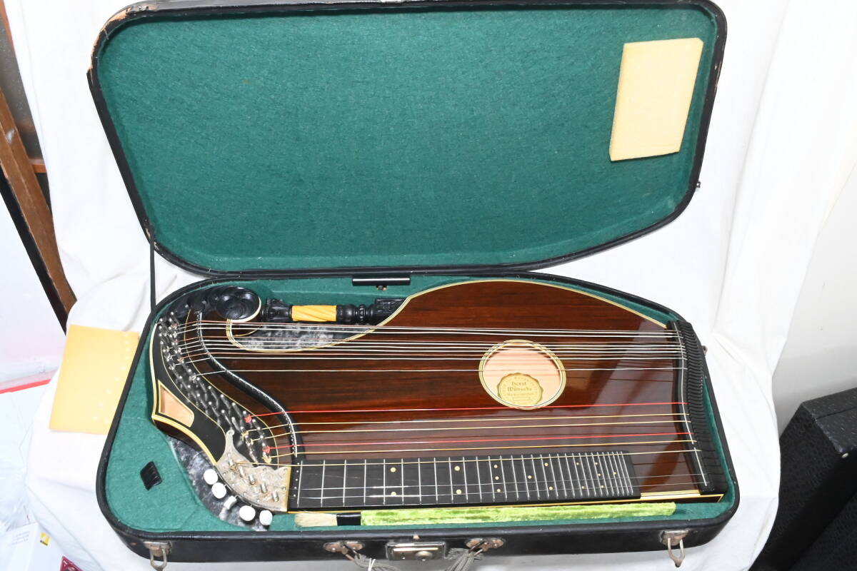 チター　ツィター コンツェルトツィター工房 ホルスト・ヴュンシェ 72/7/Sx 35弦＋5弦 民族楽器 コンサートチター ハードケース付き 現状品