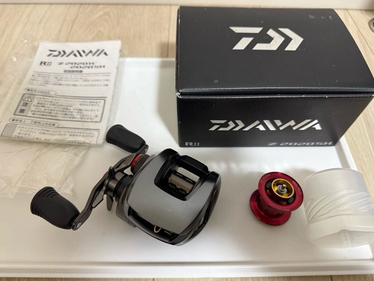ダイワ Z 2020 SH DAIWA Z 2020SH 右巻き RCS 2014 スプール付き♪ハイギヤ 日本製 美品♪ 剛性最強ベイト シーバス タイラバ ショアジギ 