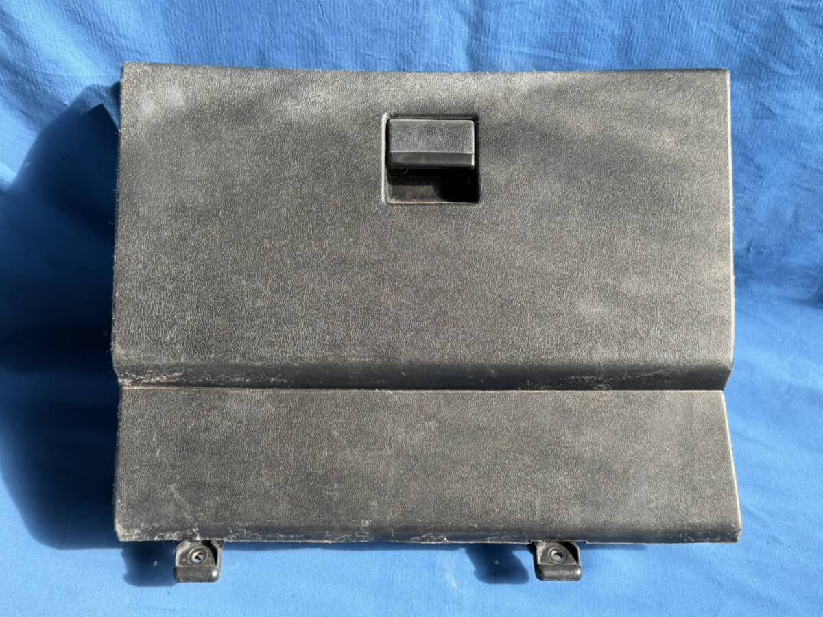 AE86　グローブボックス　純正　内装　内張り　55550-12231　55550-12230　レビン　トレノ　中古