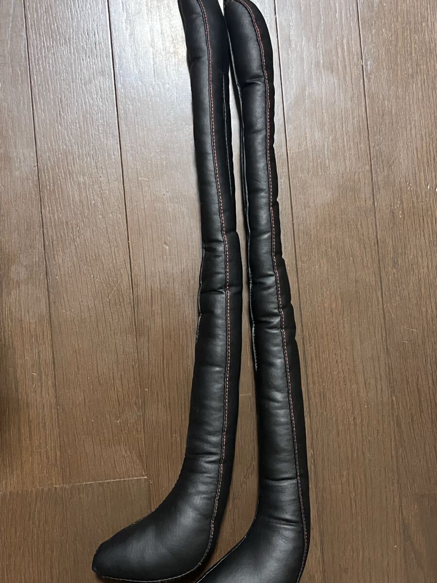 レクサス IS250 IS350 IS-F レザー 赤スティッチ仕上げ シートの隙間埋めクッション 2本 GSE20 GSE21 USE20 他車にも 汎用 クッション 快適