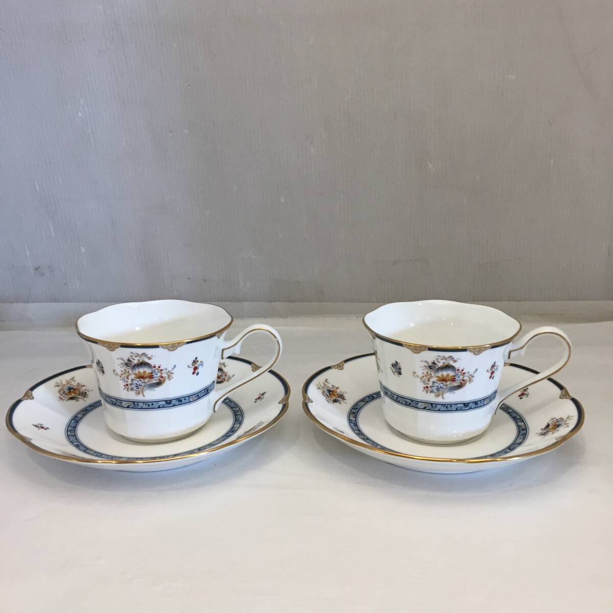 F032301◎NARUMI ナルミ シャリラムーン BONECHINA カップ＆ソーサー 2客セット 金彩 口径約8.5㎝×高さ約6.5㎝ ペア◎