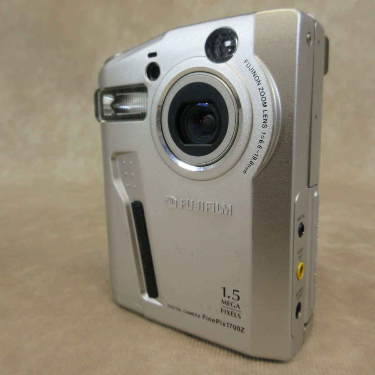 【希少】 FUJIFILM 富士フィルム FinePix 1700Z コンパクト デジタルカメラ コンデジ #4124