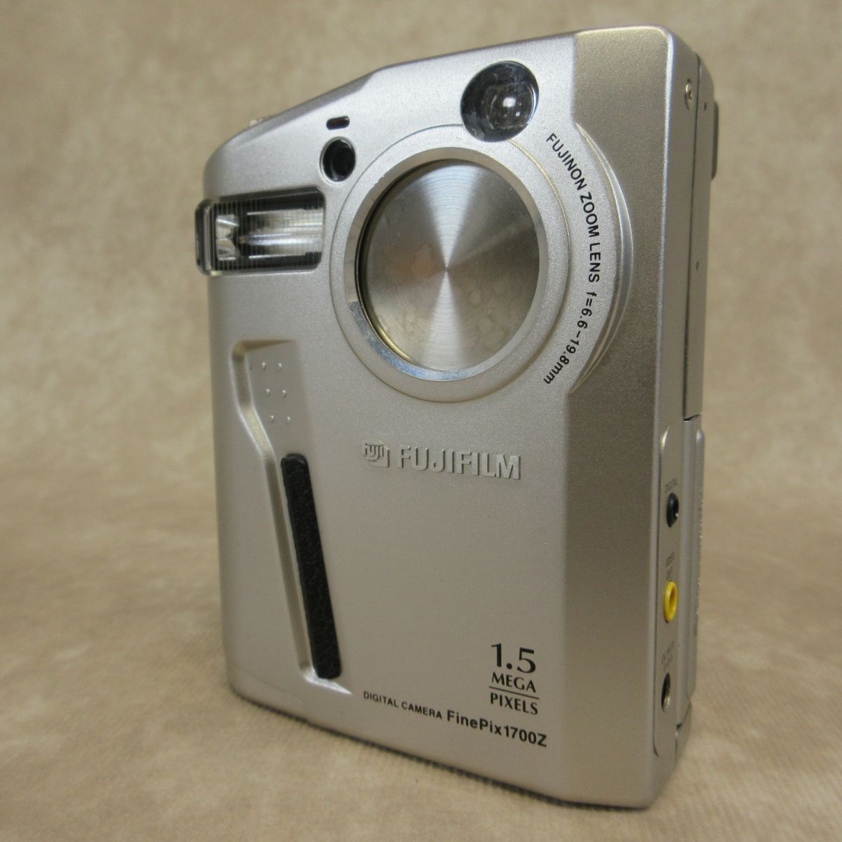 【希少】 FUJIFILM 富士フィルム FinePix 1700Z コンパクト デジタルカメラ コンデジ #4124C
