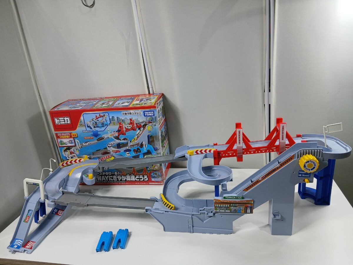 #2086 TAKARA TOMY タカラトミー トミカタウン トミカアクション 2way にぎやか高速どうろ ジャンク/和歌山県にて引き取り大歓迎