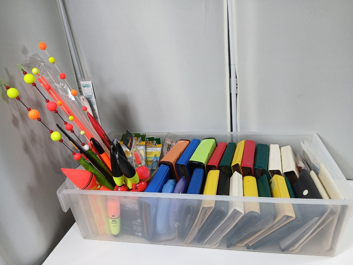 #2123 釣り道具 釣具 ウキ 仕掛け 糸針セット 海釣り ヒラマサ キス タイ 釣具まとめ/和歌山県にて引き取り大歓迎