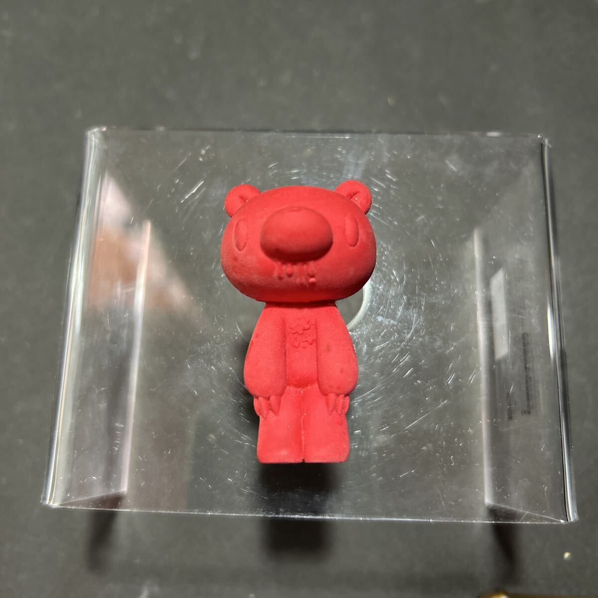 いたずらぐまのグル〜ミ〜(赤） グルーミー消しゴムフィギュア