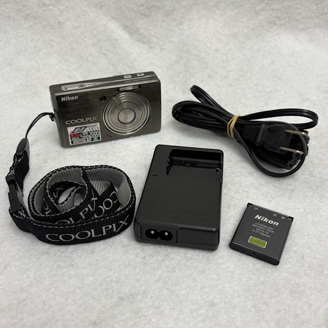 Nikon ニコン COOLPIX クールピクセル S500 コンパクトデジタルカメラ デジカメ アーバンブラックカラー 通電確認/現状渡し