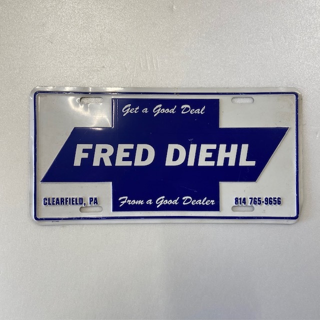 当時物 シボレー FRED DIEHL 販売店プレート！？ ボウタイ ナンバープレート USA アメ車 トラッキン CHEVROLET GMC ガレージ 雑貨 