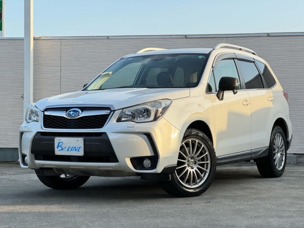フォレスター 2.0XT アイサイト 4WD ユーザー買取車　4WD　KENWOODナビ