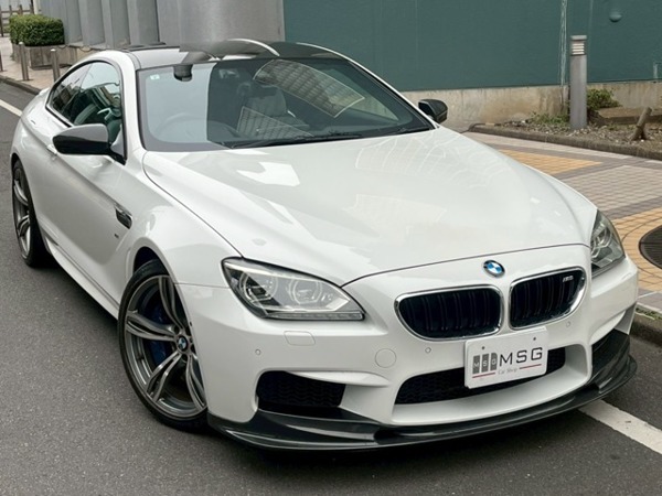 M6 4.4 V8　TURBO　DCT　白内装　対向キャリパー