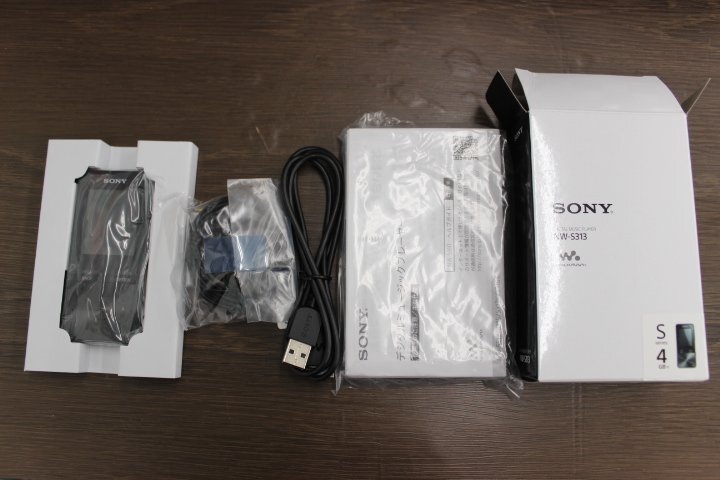 ○ ソニー ウォークマン ブラック 4GB NW-S313【動作保証出品】SONY Walkman