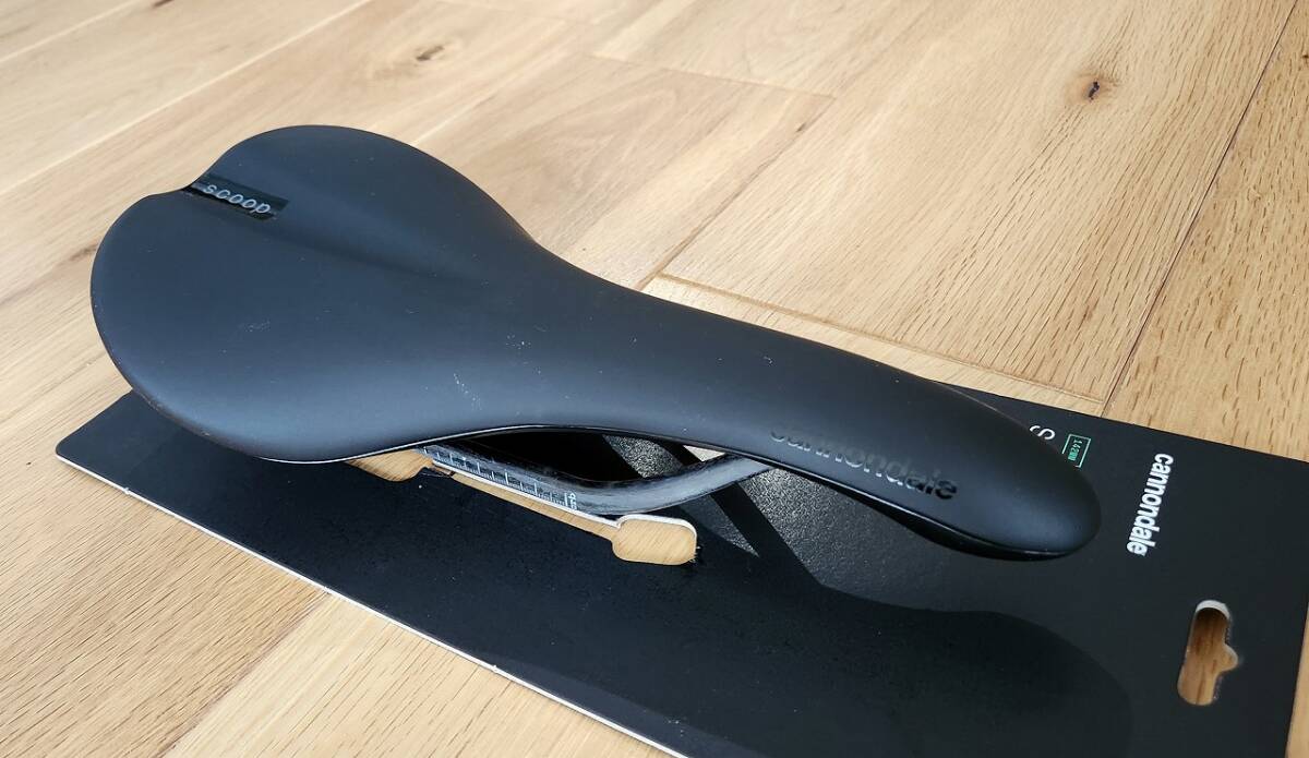 Scoop Carbon Saddle 142mm Shallow スクープ
