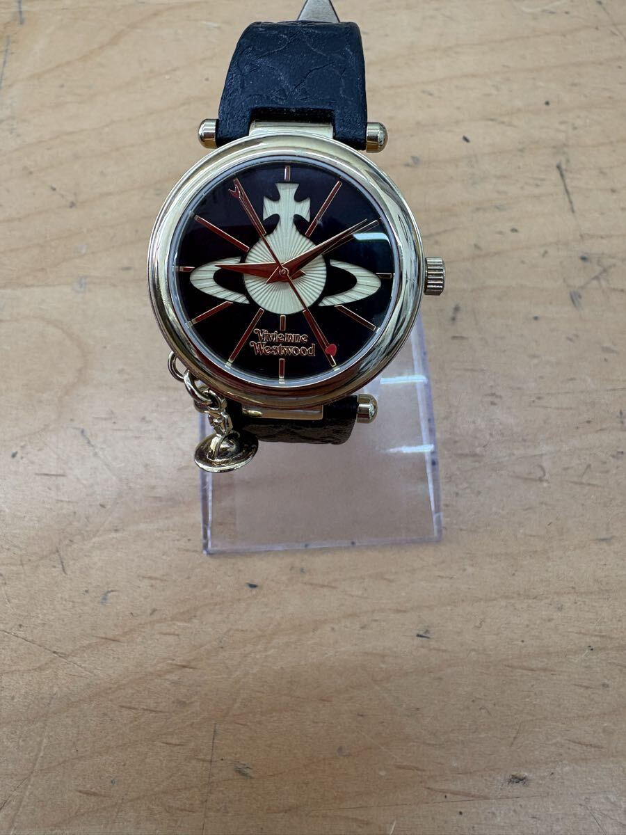 【f228】稼働 美品 Vivienne Westwoodヴィヴィアンウエストウッド VV006BKGD オーブ チャーム 黒 金 Orb Charm Gold Black Watch Leather
