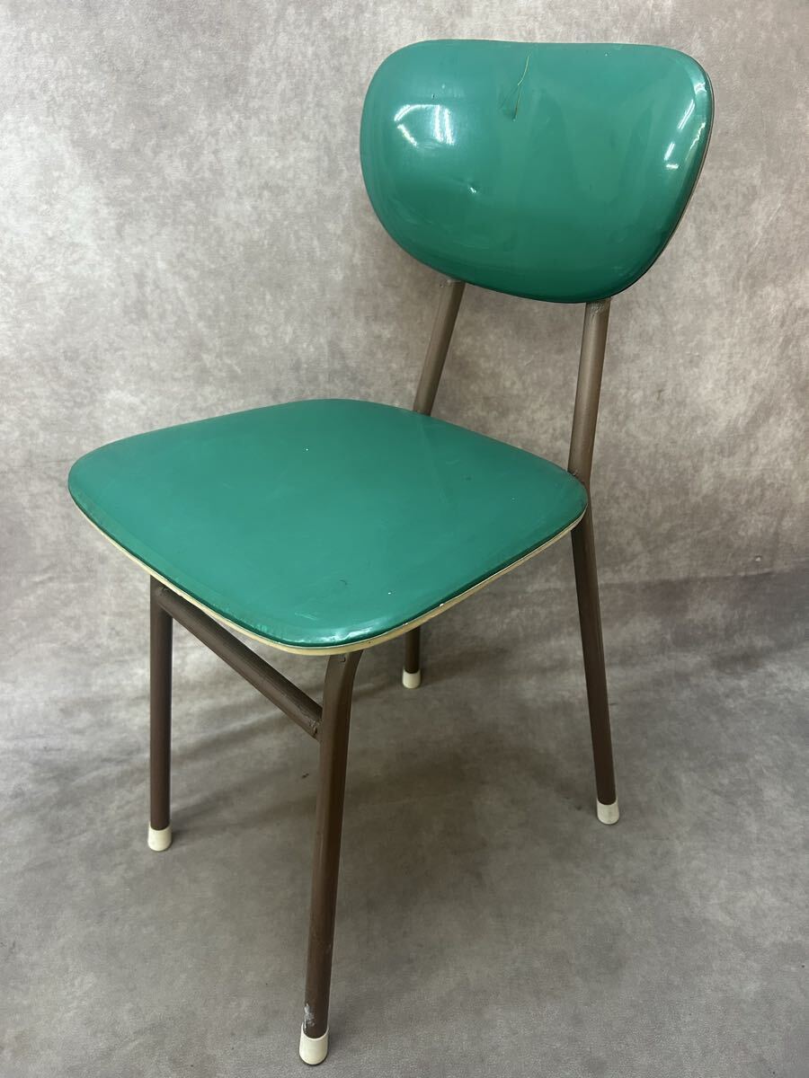 昭和レトロ 鉄脚イス グリーン 椅子 ビニール アンティーク 食卓椅子 グリーン 高さ約72cm いす ダイニングチェア 当時物 直接引き取り可