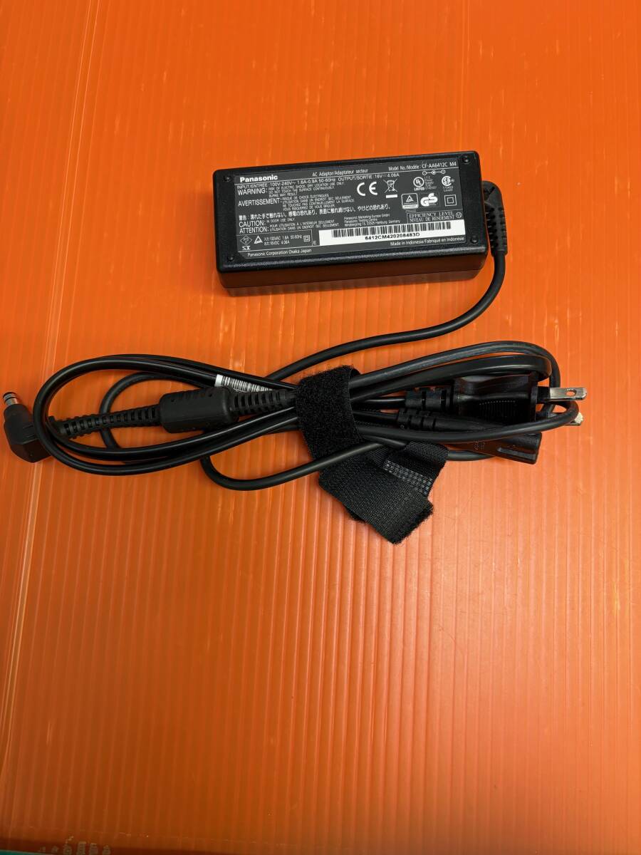 Panasonic 純正 ACアダプタ CF-AA6412C M4 16V 4.06A 外径5.5 内径2.6 (3