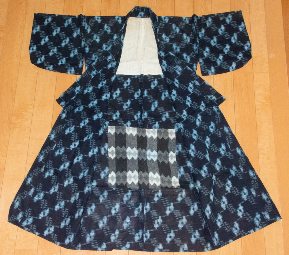 絣 木綿 藍染 古布 リメイク素材 着物 和服 アンティーク 裁縫 和裁