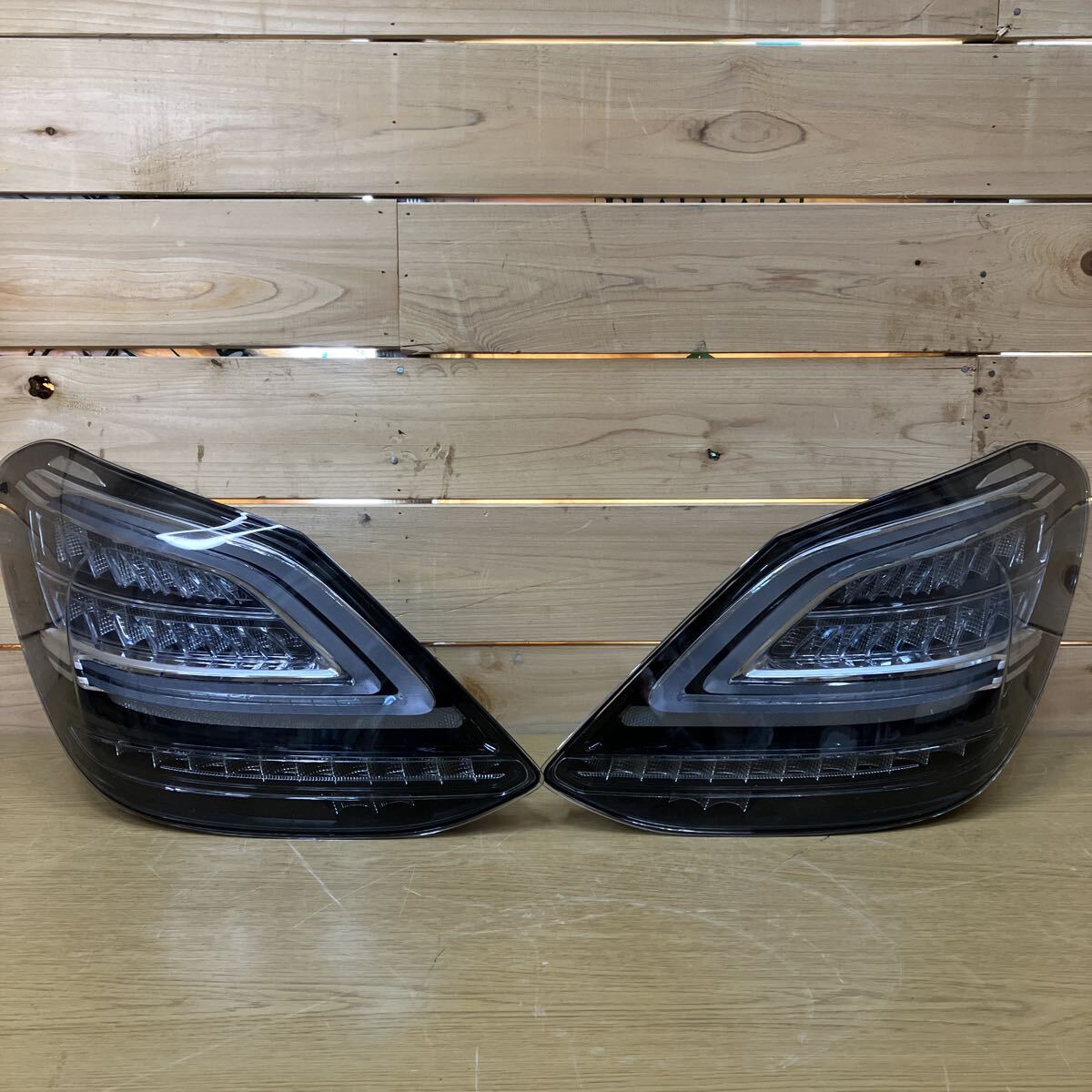 #メルセデス ベンツ Cクラス W205 セダン 2019-2021 LED リアテールライト ダイナミック LED ウィンカー ストップ 