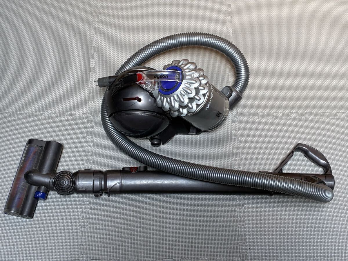 ◆dyson◆ダイソン電気掃除機◆DC63◆キャニスター◆タービンヘッドタイプ◆クリーナー◆サイクロン式◆通電動作確認済み◆